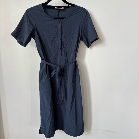 Fjallraven Navy Blue Short Sleeve Dress With a Tie at the Waist Size XS - Picture 1 of 13